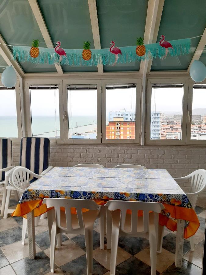 Апартаменты La Terrazza Sul Mare Монтесильвано Экстерьер фото