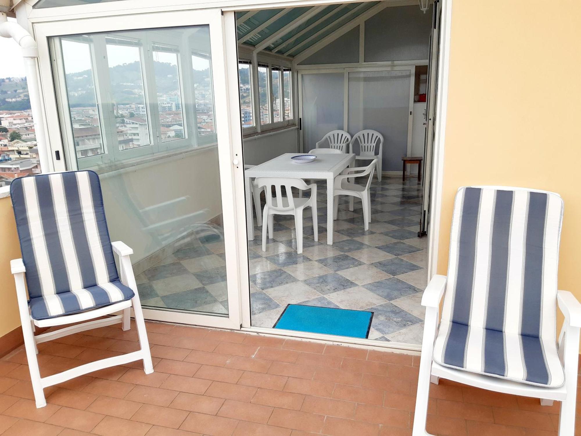 Апартаменты La Terrazza Sul Mare Монтесильвано Номер фото
